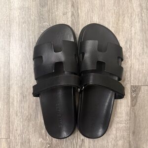 Mayven Black Leather Steve Madden Sandals
